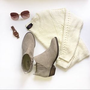 🆕 Carlos Grey Booties